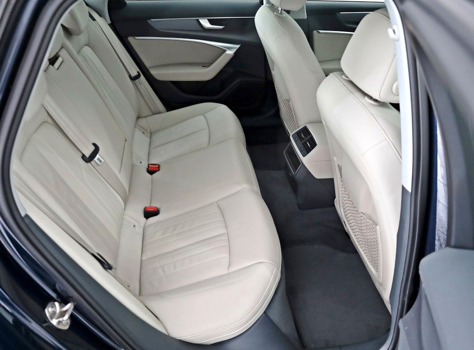 Fahrzeugabbildung Audi A6 Avant 40 TDI Leder,Navi,LED,Memory,360°Kamera