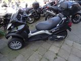 Piaggio MP3 400 - PIAGGIO ROLLER 400
