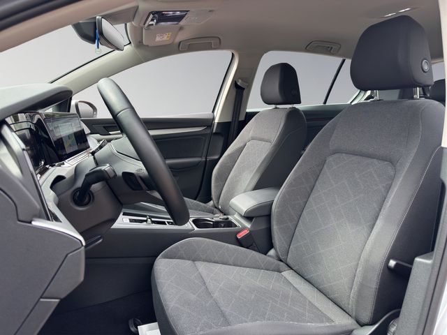 Golf VIII 1.5 eTSI Life DSG SHZ NAVI AHK ACC LED