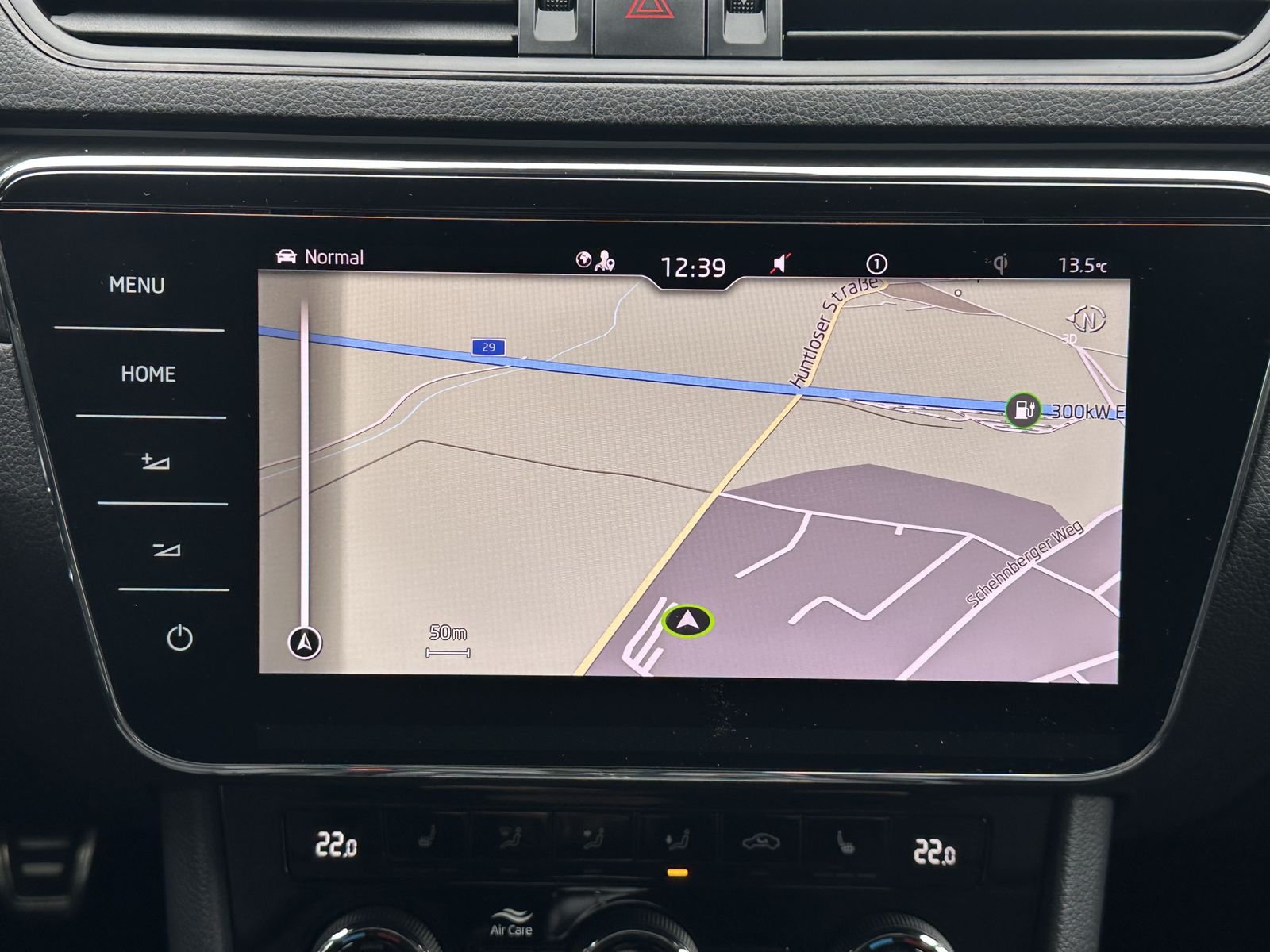 Fahrzeugabbildung SKODA Superb Combi 2.0 TDI Sportline NAV+LED+AHK+VCOCK