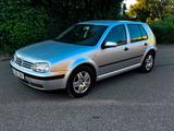 Volkswagen WV Golf Individual 1,4 - Volkswagen Golf: Individual