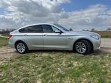 BMW 530d HeadUp Panorama Standheizung F07 ... - BMW 5er-Reihe F07 mit Diesel-Antrieb