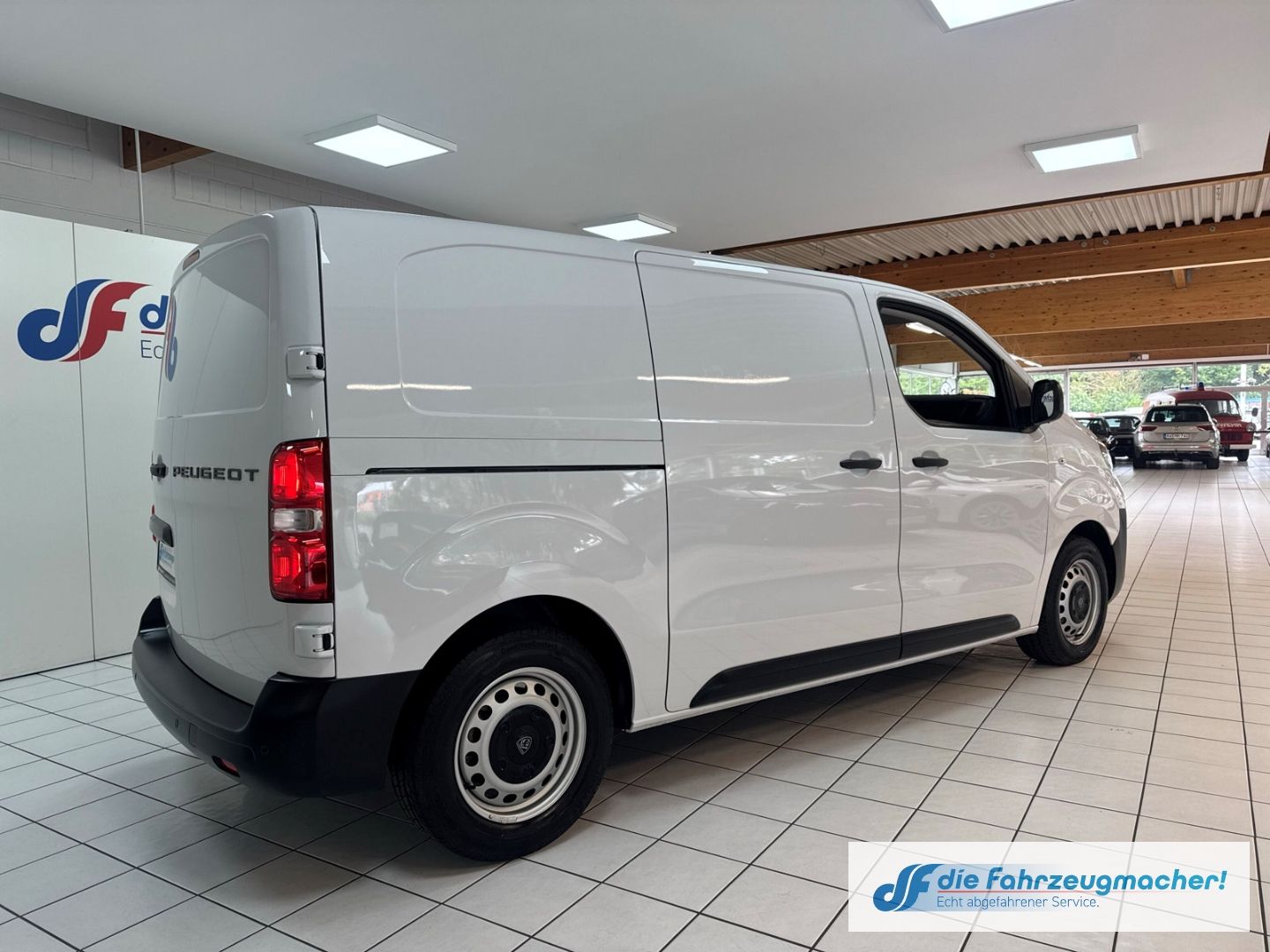 Fahrzeugabbildung Peugeot Expert Kasten Standard 1.5 BlueHDi 120 FAP EU6d