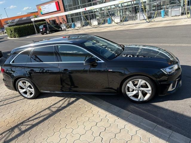 Audi A4 Avant 45 TFSI quattro S-line S-tronic