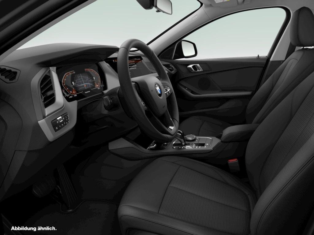 BMW 116i /5 NAVI PDC V+H DAB Sitzheiz. Klimaaut.