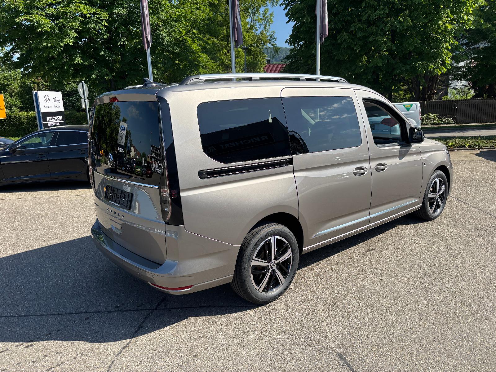 Volkswagen Caddy Maxi Style DSG 7-Sitzer - AHK