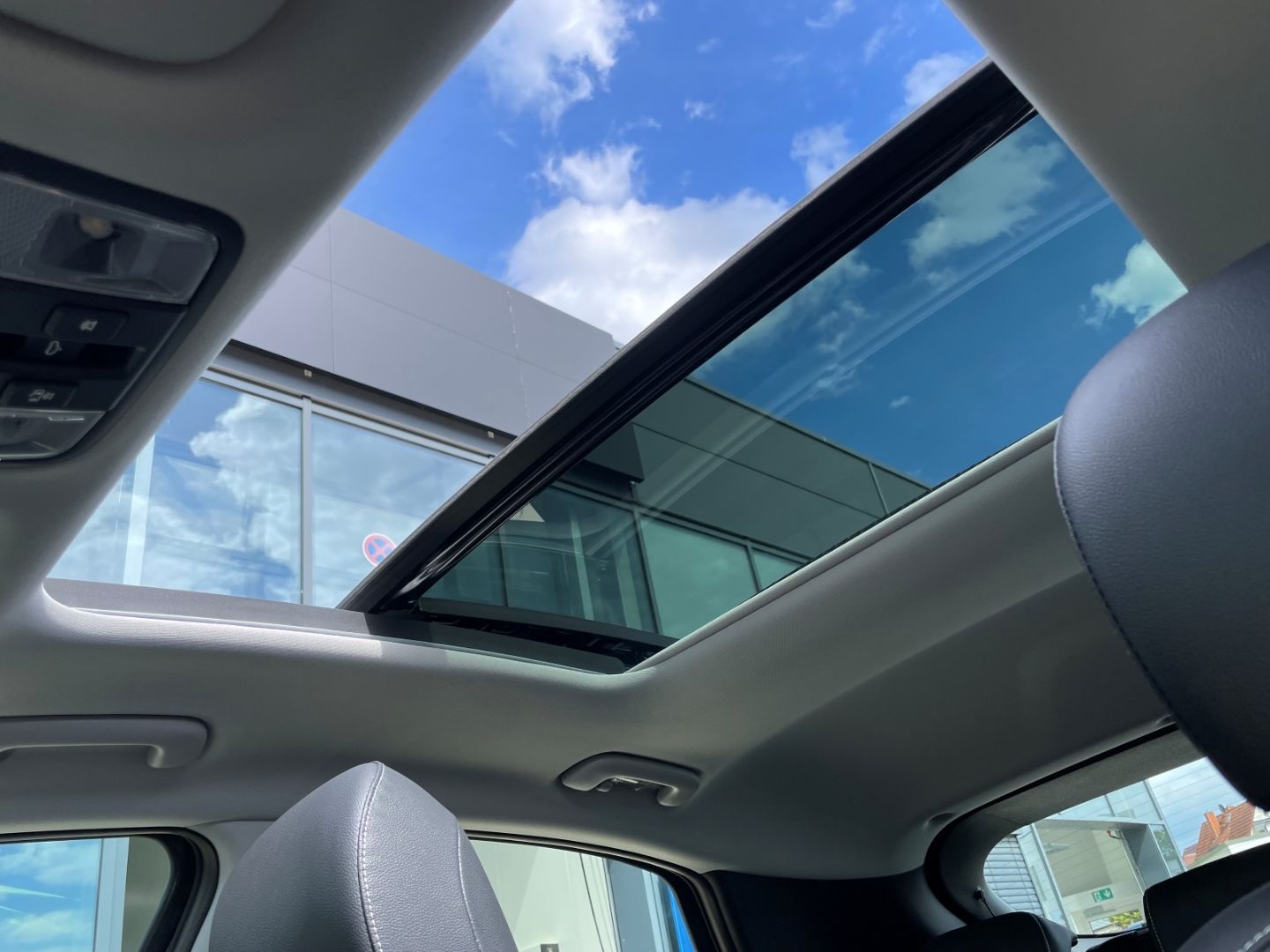 Fahrzeugabbildung Kia XCeed Spirit LED Schiebedach totWinkAss Kamera