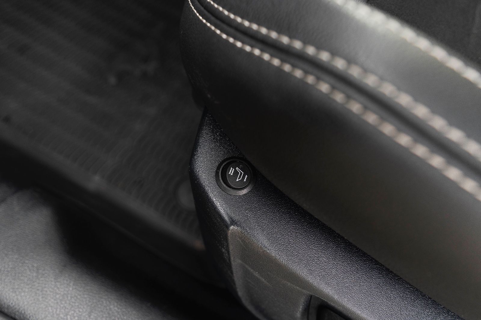 Fahrzeugabbildung Ford Mustang 2,3L Ecoboost LED KAM TOTW SZH ALC