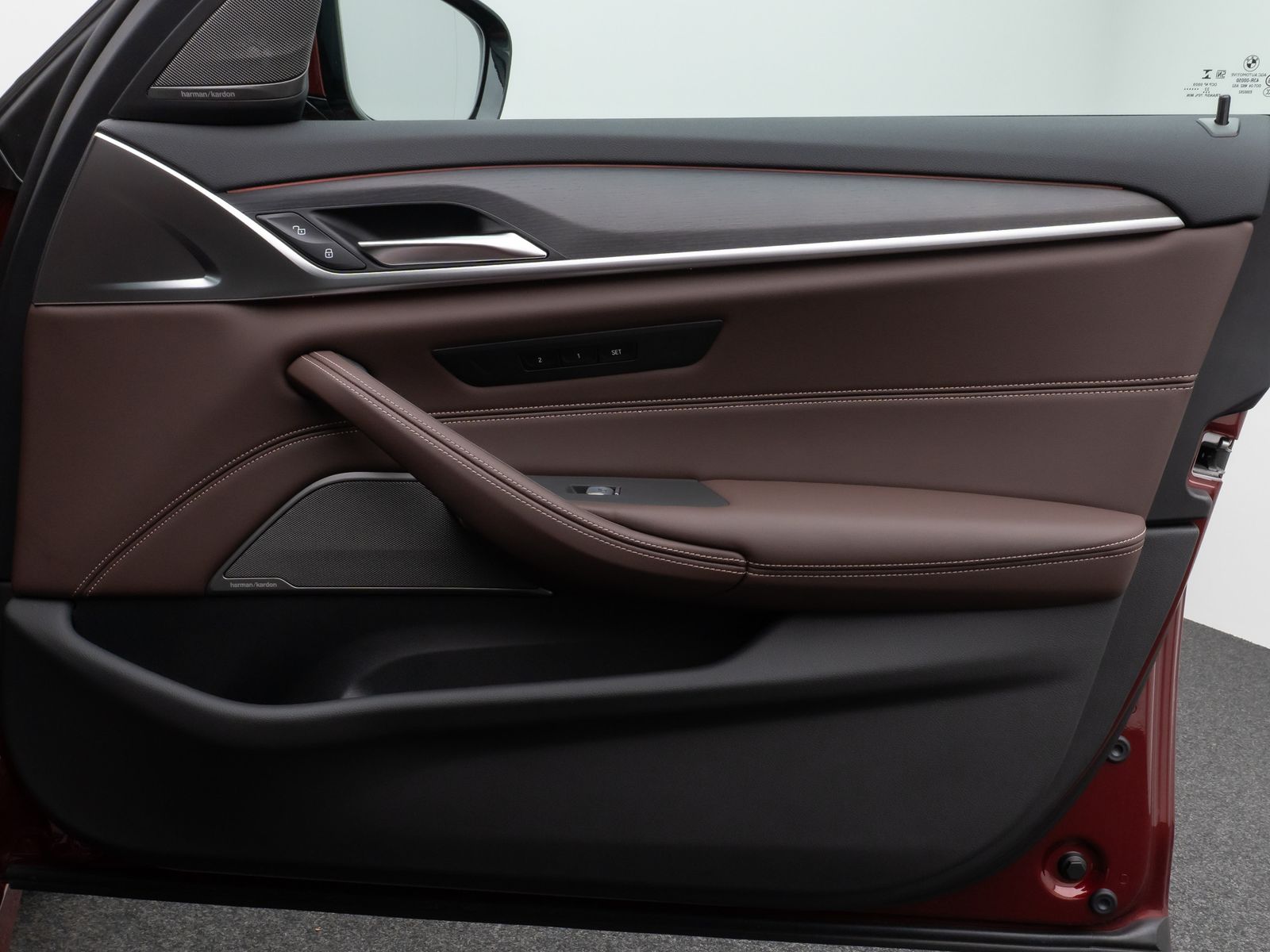 Fahrzeugabbildung BMW 530e M Sport Panorama Kamera HUD DAB H/K AHK 19"