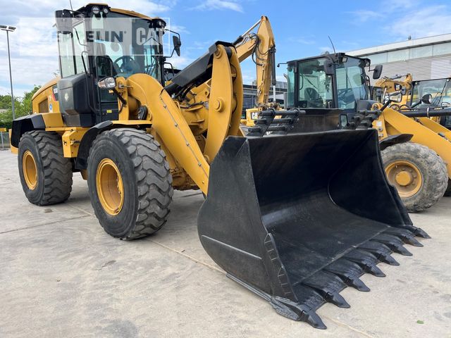 CAT 938M