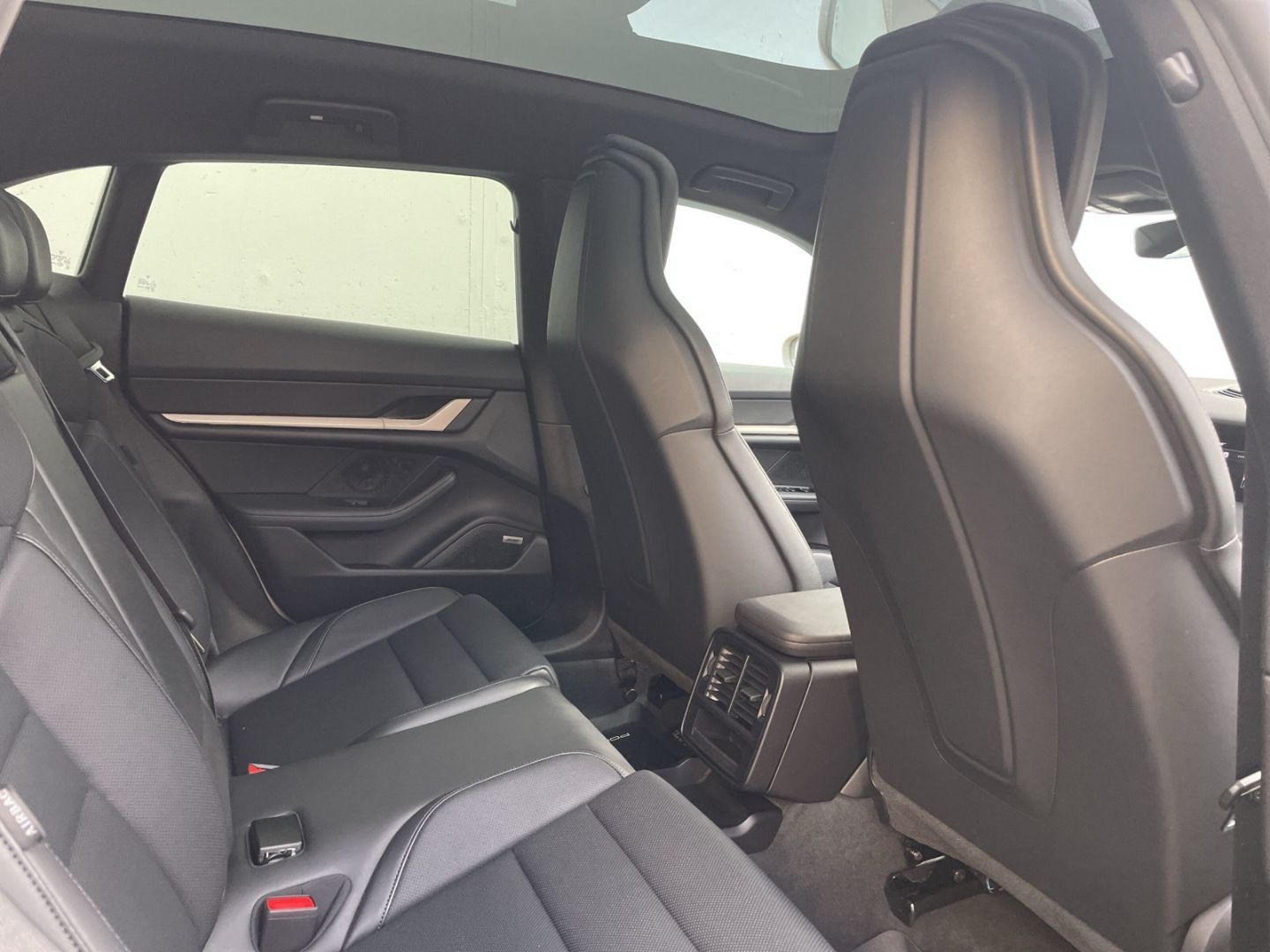 Taycan Sport Turismo Plus Approved/Pano/Bose/Air