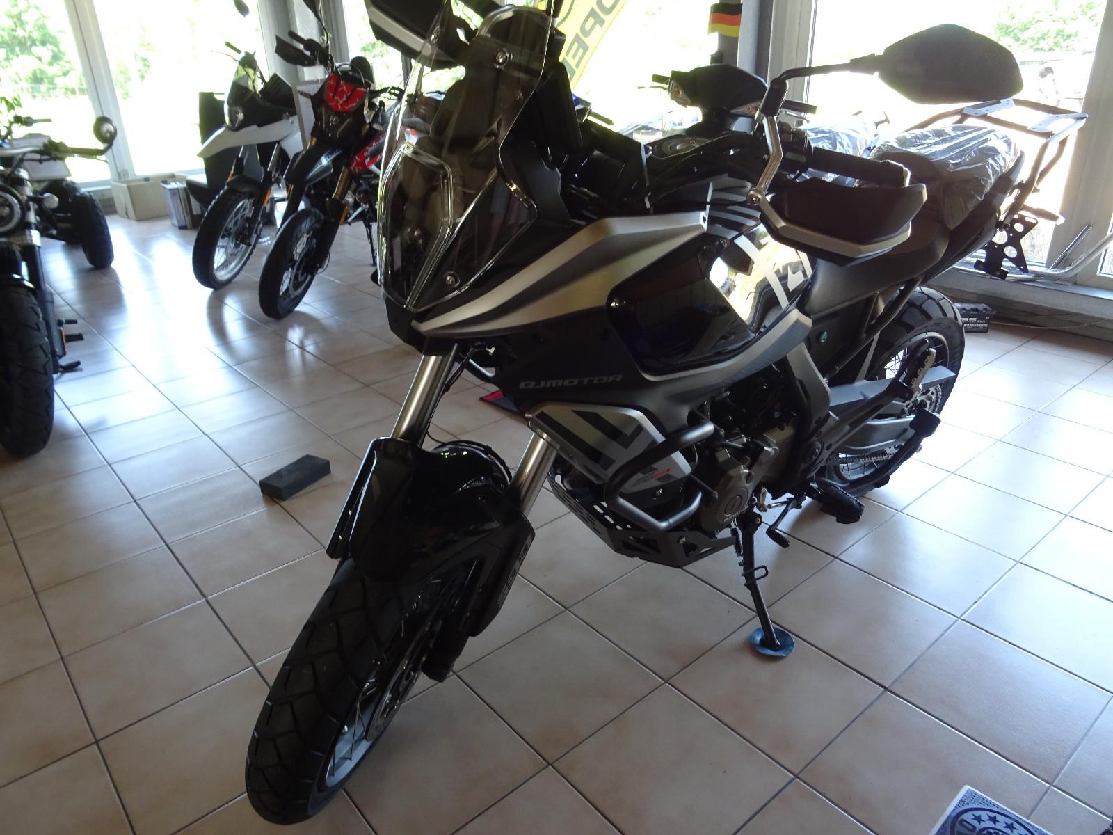 QJ Motor SRT 600 SX Sitzheizung Leinkradheizung