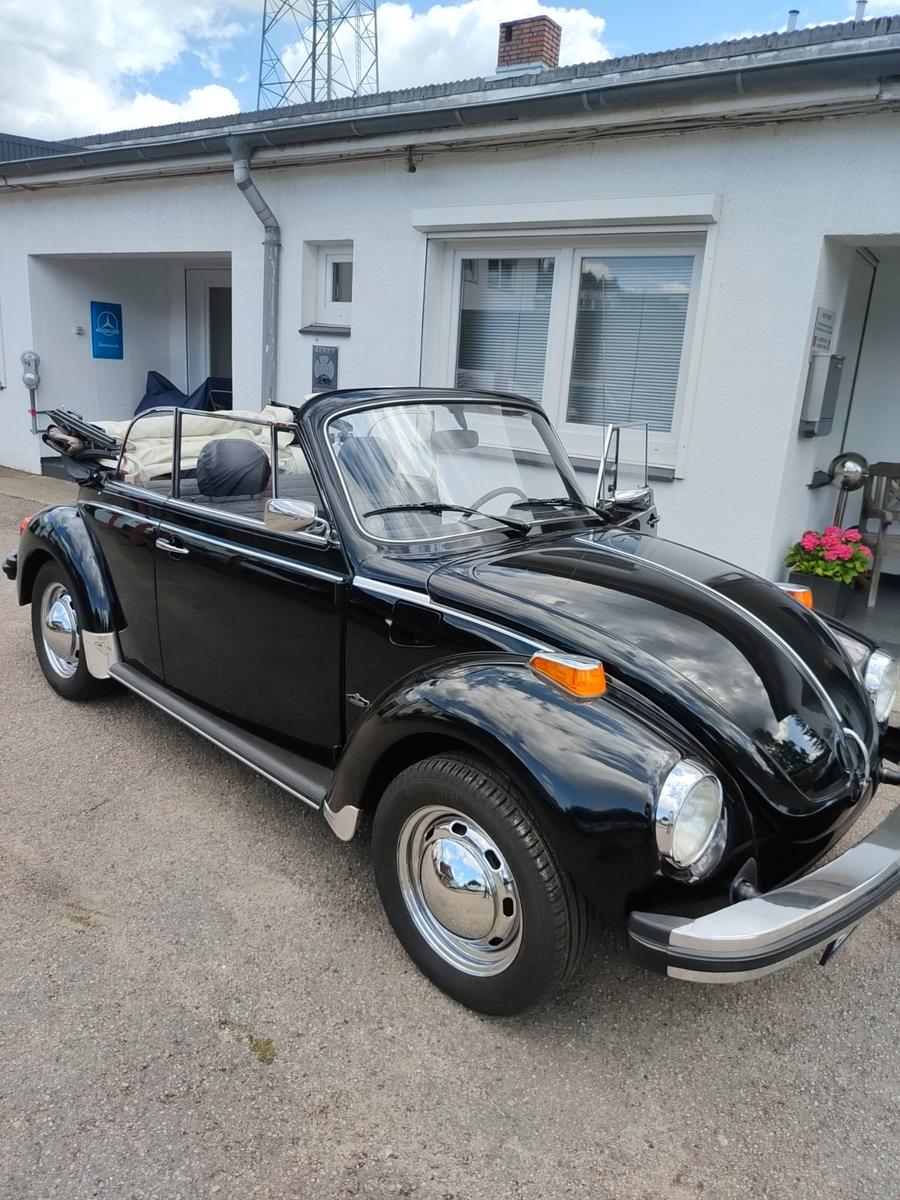 Volkswagen Käfer Cabrio 1303 LS   Epilogue  triple black
