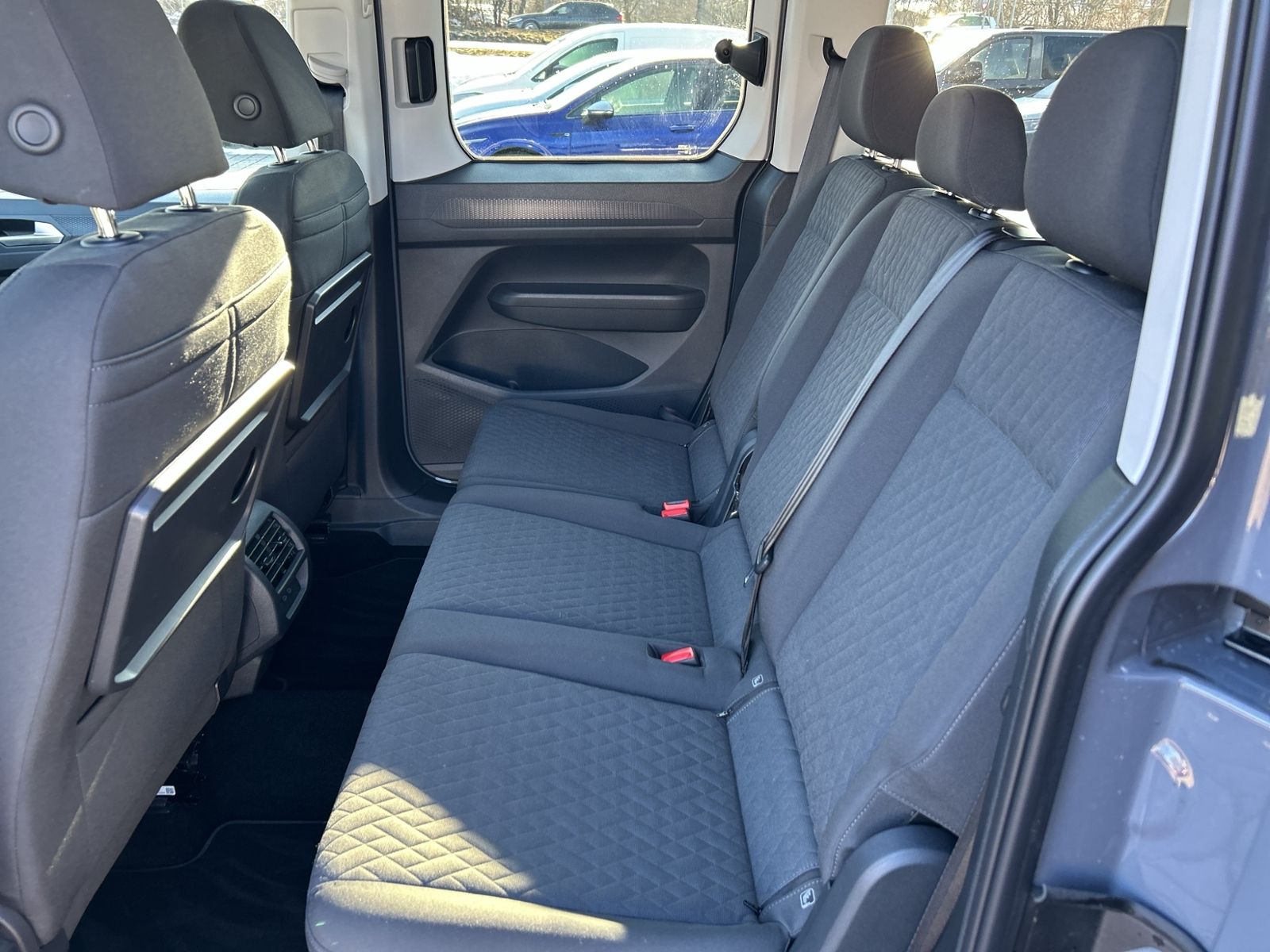 Caddy 1.5 TSI Dark Label, Discover Media, Cool&S