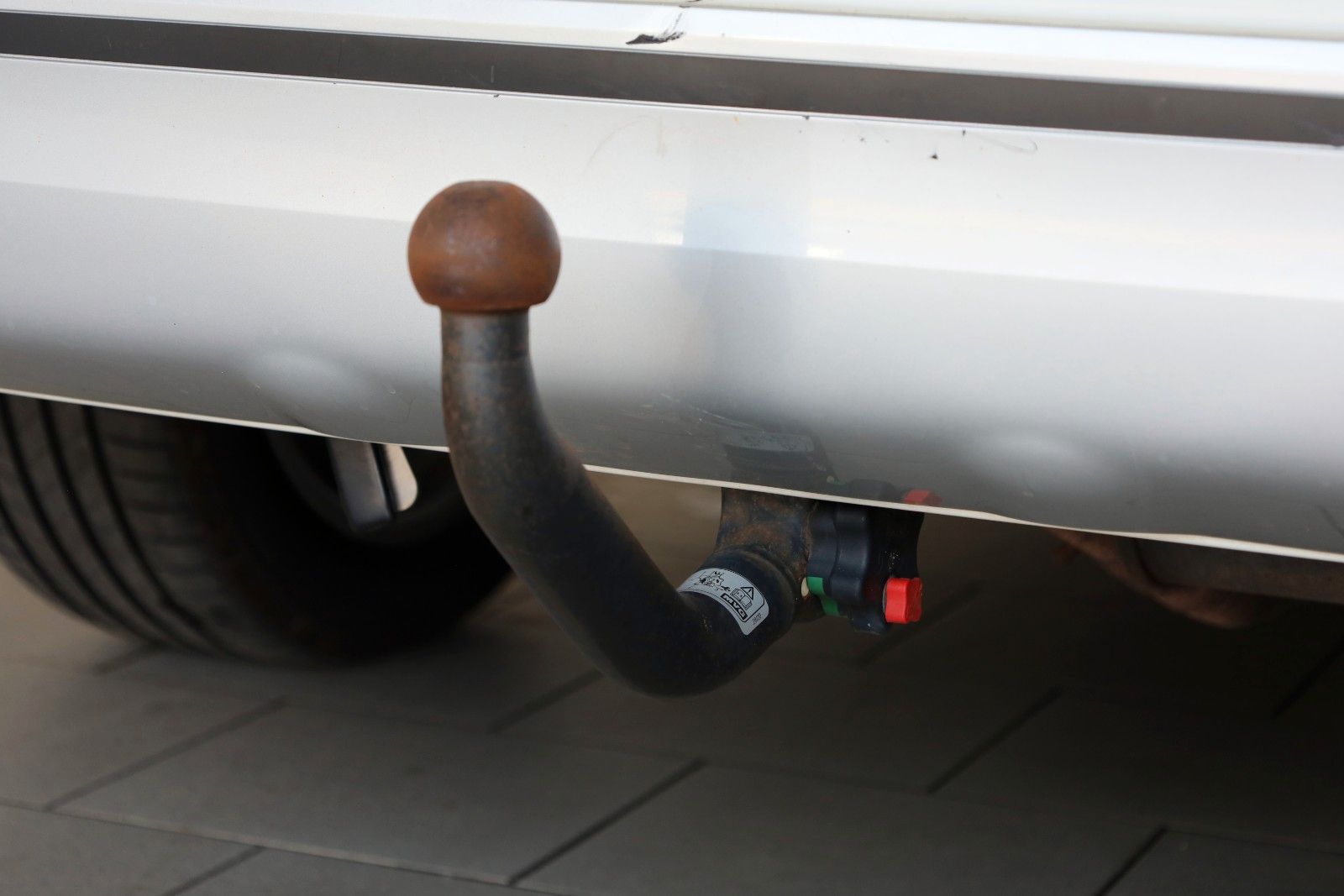 Fahrzeugabbildung Mitsubishi Outlander PHEV 4WD SH,PDC,Kamera,AHK,SR+WR