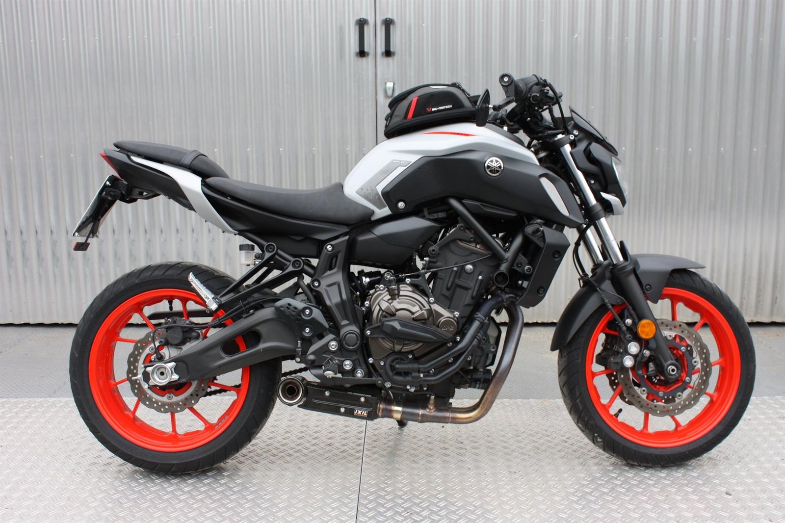 Yamaha MT-07 viel Zubehör, Top Zustand
