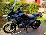 BMW R1250GS mit 4 Paketen und orig.Koffer Tri-Black - Angebote