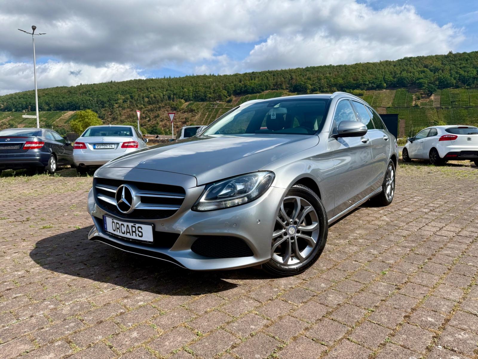 Mercedes-Benz C 180 Navi*SHZ*AHK*TEMPOMAT*TÜV NEU