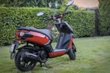 Peugeot Kisbee Streetzone - 50ccm, 2T, wie neu - ROLLER 50 CCM