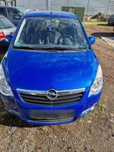 Opel Agila B - gebrauchte Opel Agila aus dem Jahr 2013
