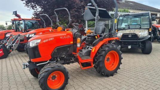 Kubota B2-261 D ROPS