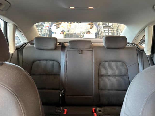 MYAUTOCENTER – Gebraucht- und Jahreswagen mit Werkstattservice in Pfaffenhofen Audi A4 *AHK*TEMPO*PDC*SitzH*