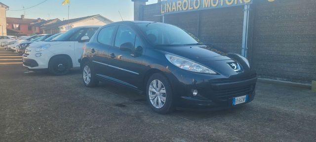 Peugeot 207 NEOPATENTATA Plus 1.4 8V 75CV 5p. EC