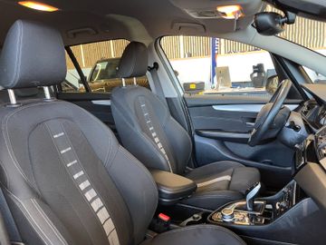 BMW 216 Gran Tourer *LED*NAVI*TEMPOMAT*DAB*PDC*AHK*