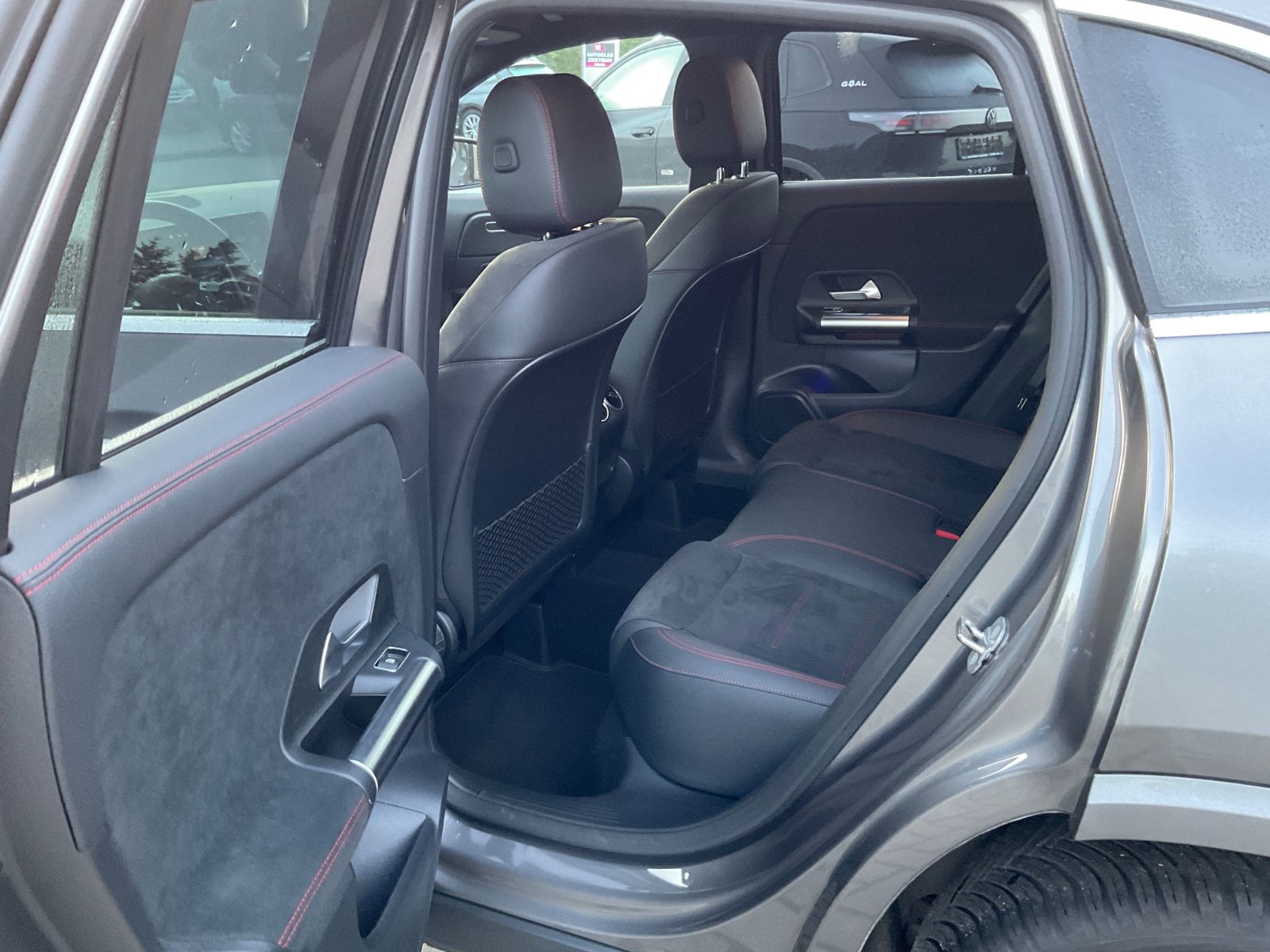 Fahrzeugabbildung Mercedes-Benz GLA 200 d DCT,AMG,AHK,Kamera,Multibeam,Distronic