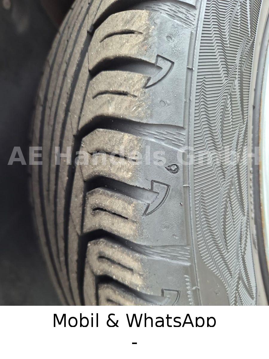 Volkswagen Passat 2012 — photo 13