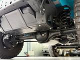 Land Rover Defender/Alvarez/One of One/Showcar Monaco - : Allradantrieb, Show