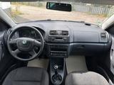 Skoda Roomster 1.4 Family*AHK*Klima*PDC - Skoda Roomster: 4.1