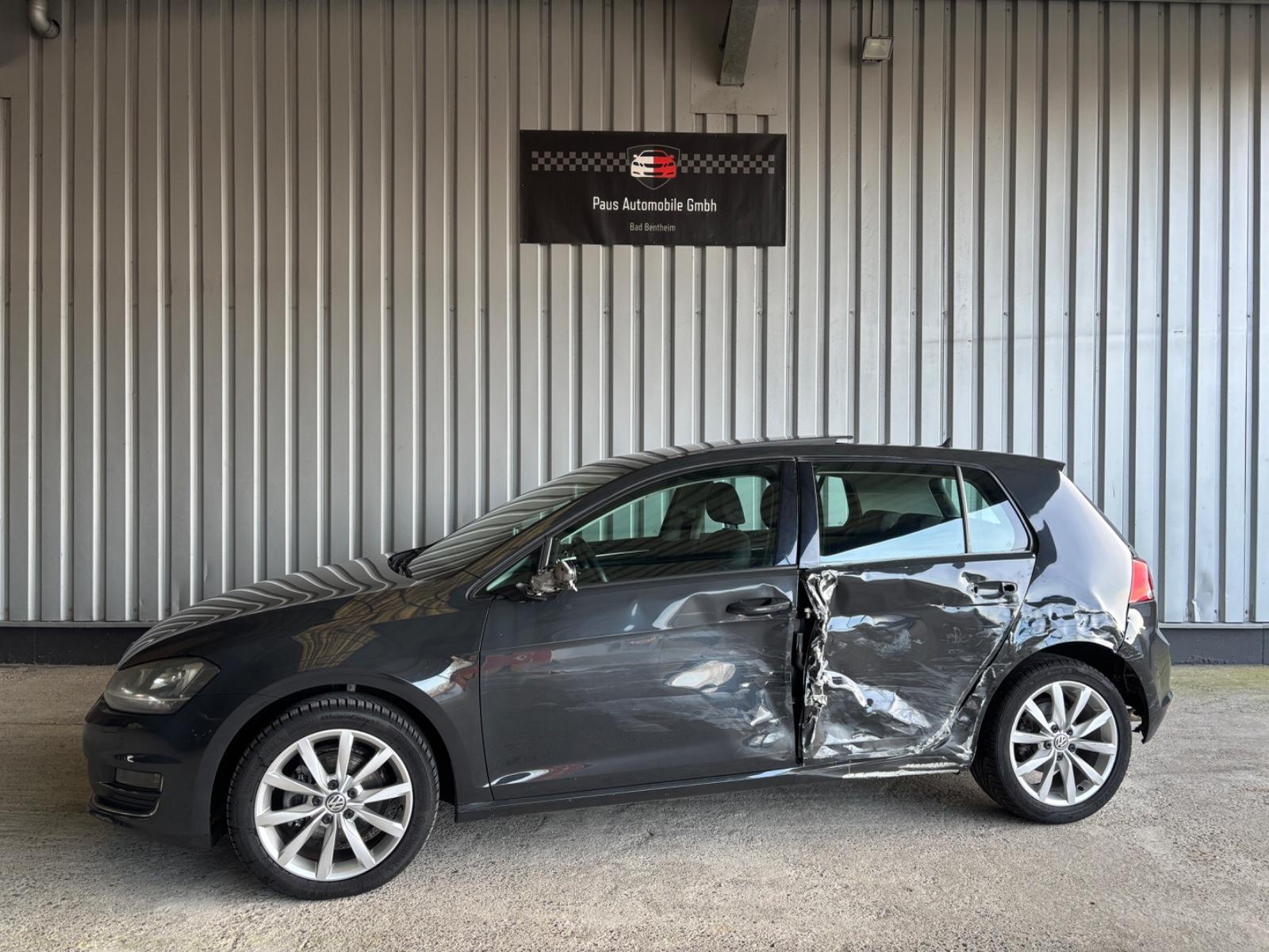 Volkswagen Golf VII Lim. 2.0 TDI Highline DSG / Panorama