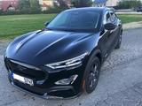 Ford Mustang Mach-E SR RWD mit Garantie - mit Elektro-Antrieb: mit Klimaanlage, Garantie