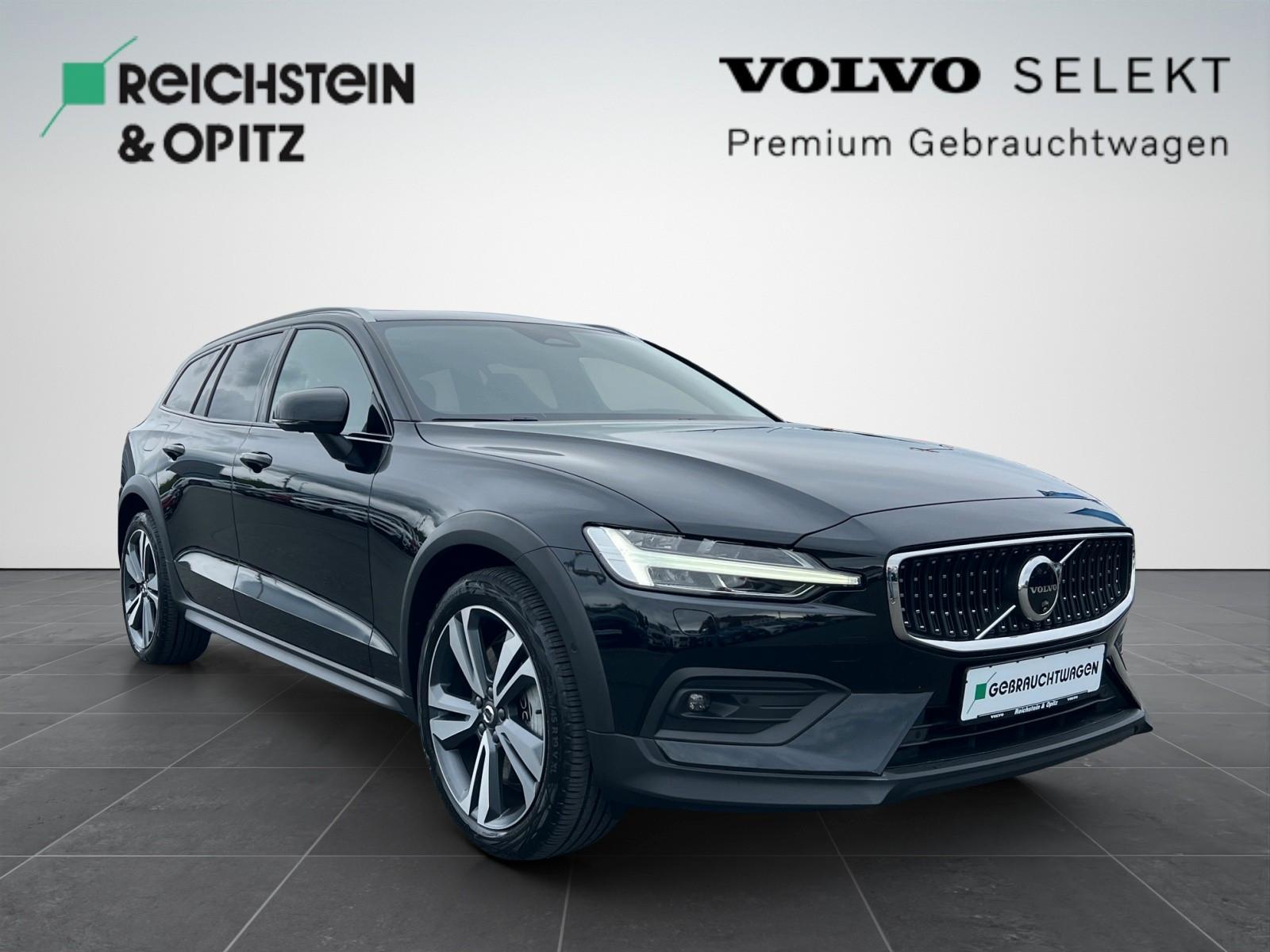 Volvo V60 Cross Country B5 AWD Ultimate/Keyless/HeadUp