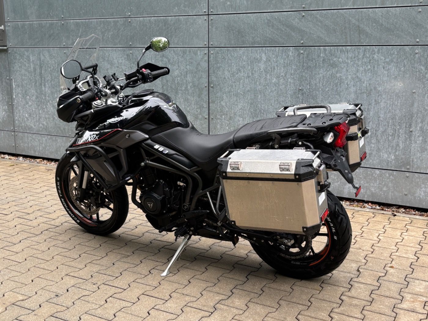 Fahrzeugabbildung Triumph Tiger XRX 800 Seitenkoffer