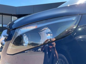Mercedes V 220 - 12