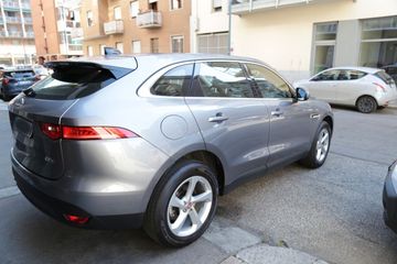 Jaguar F-Pace - 12