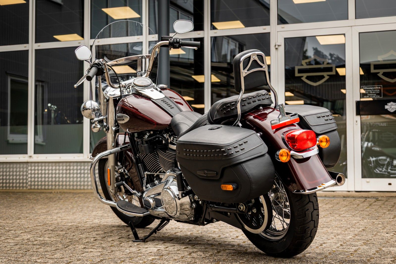 Fahrzeugabbildung Harley-Davidson Softail Heritage FLHCS 114 CUI -NEUWERTIG -