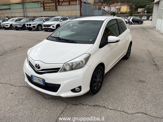 Toyota Yaris III 2011 Benzina 3p 1.0 Lounge