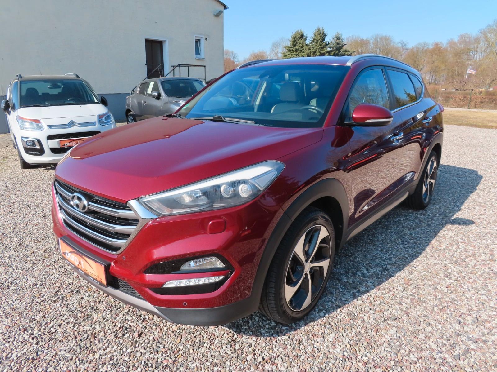 Hyundai Tucson Premium 4WD LEDER KLIMA NAVI LMF PDC