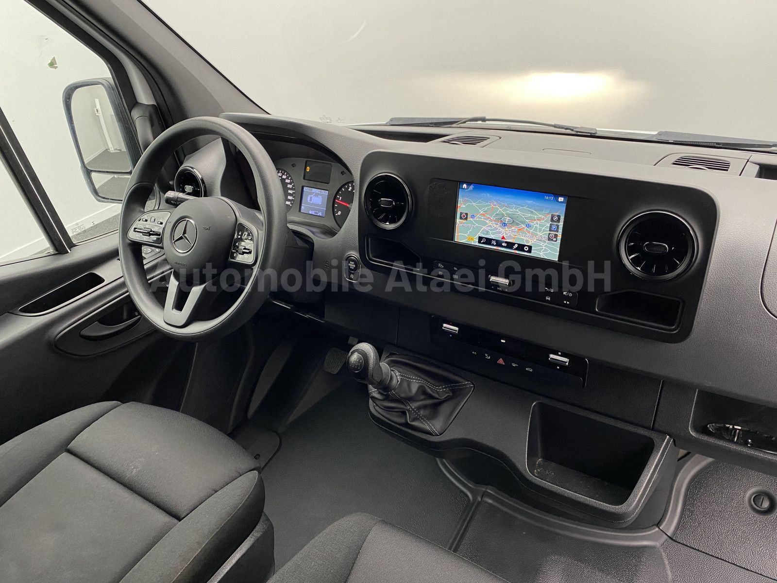 Fahrzeugabbildung Mercedes-Benz Sprinter 315 MAXI 360° KAMERA+ NAVI 5750