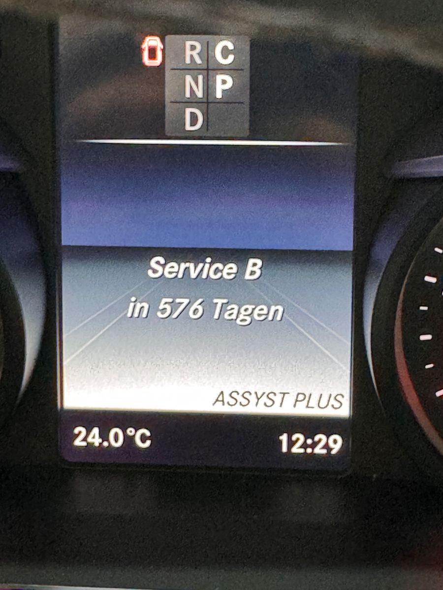 Fahrzeugabbildung Mercedes-Benz V 300d EDITION lang|AMG-LINE|7-SITZER|AHK|NAVI|