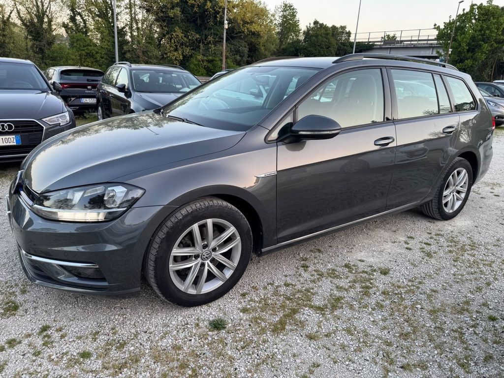Image of Volkswagen Golf