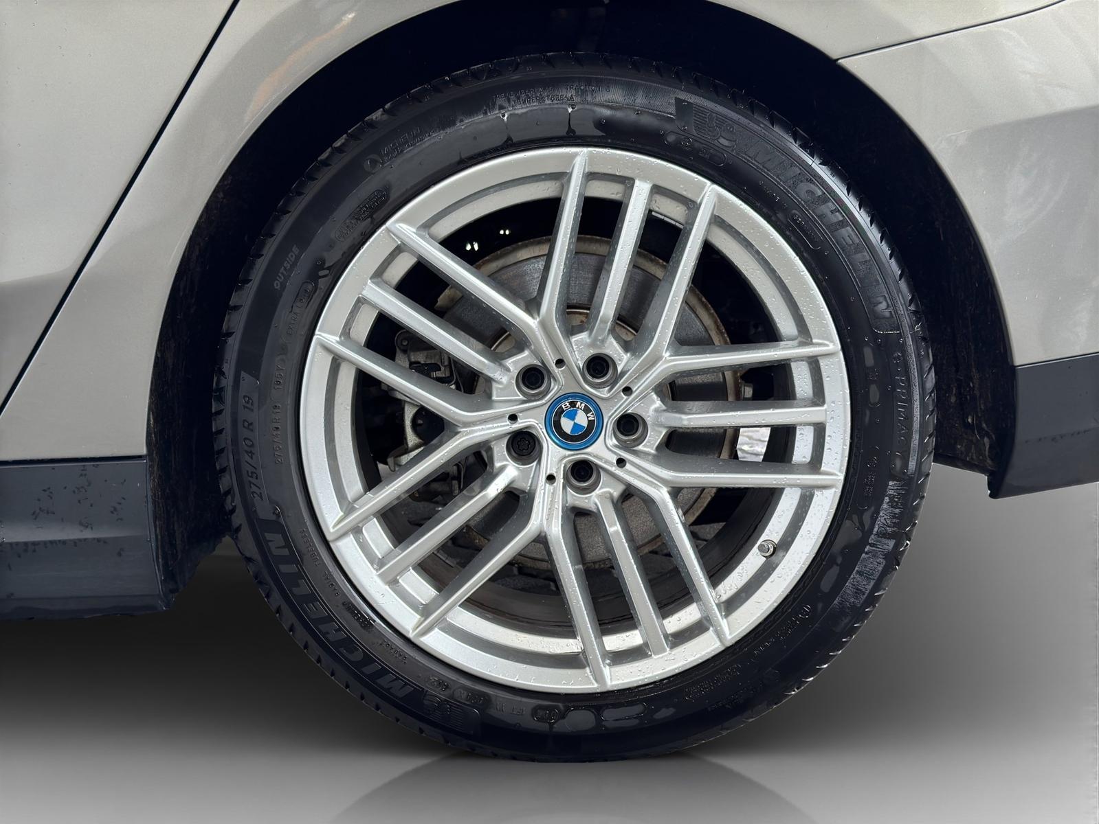 BMW 530e xDrive Tour. Navi.LED.AHK.SHZvo+hi.KomfZg