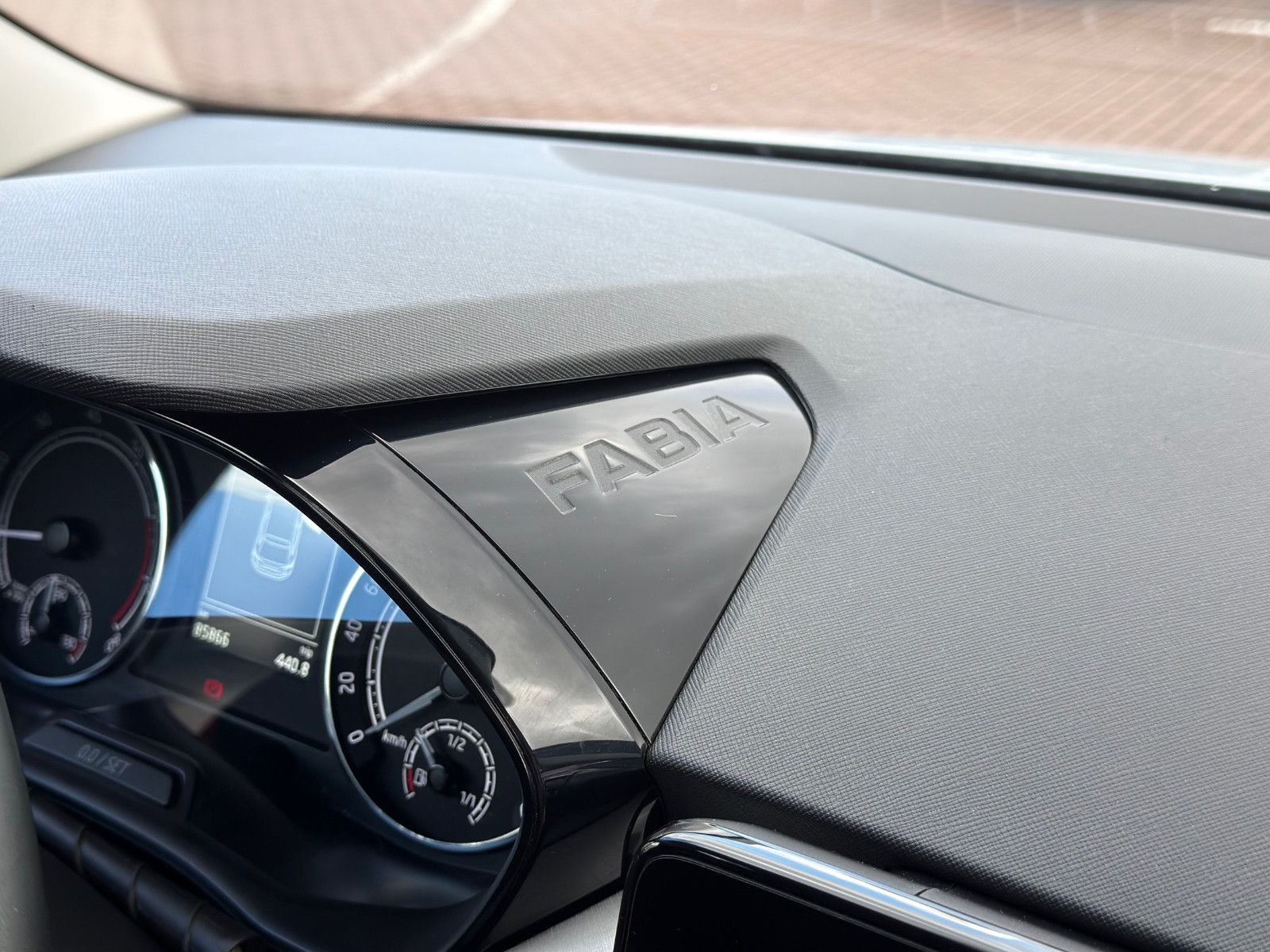 Fahrzeugabbildung SKODA Fabia Selection