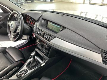Fahrzeugabbildung BMW X1 xD20d Sport Line Navi Xenon PDC Panoram Leder