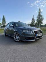 Audi RS4 4.2 quattro Avant - Daytonagrau - Audi RS4 in München