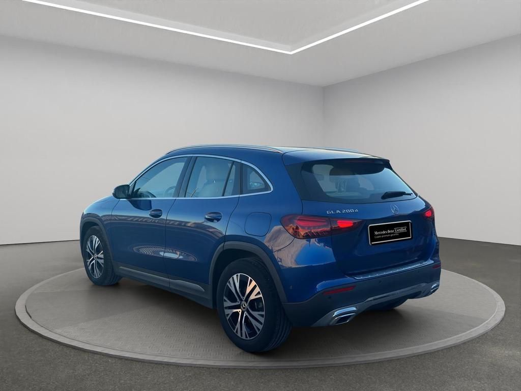 Mercedes-Benz Mercedes GLA 200 d Progressive Advanced auto imagem 2