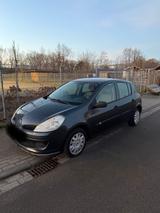 Renault Clio 1,2 90.000km - Renault Clio Gebrauchtwagen in Oldenburg